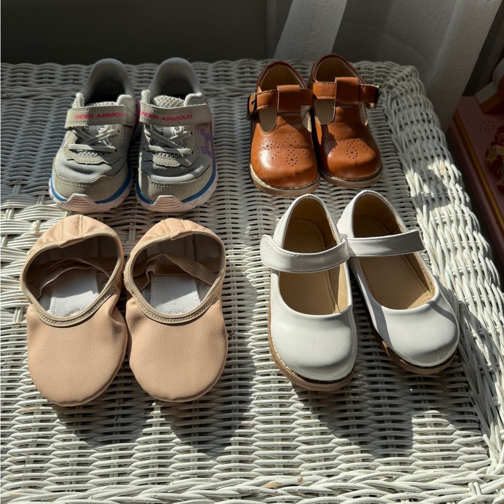 Bundle of toddler shoes